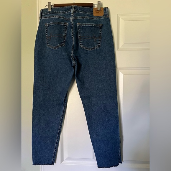 Denizen from Levi Boyfriend Jean - Picture 3 of 5